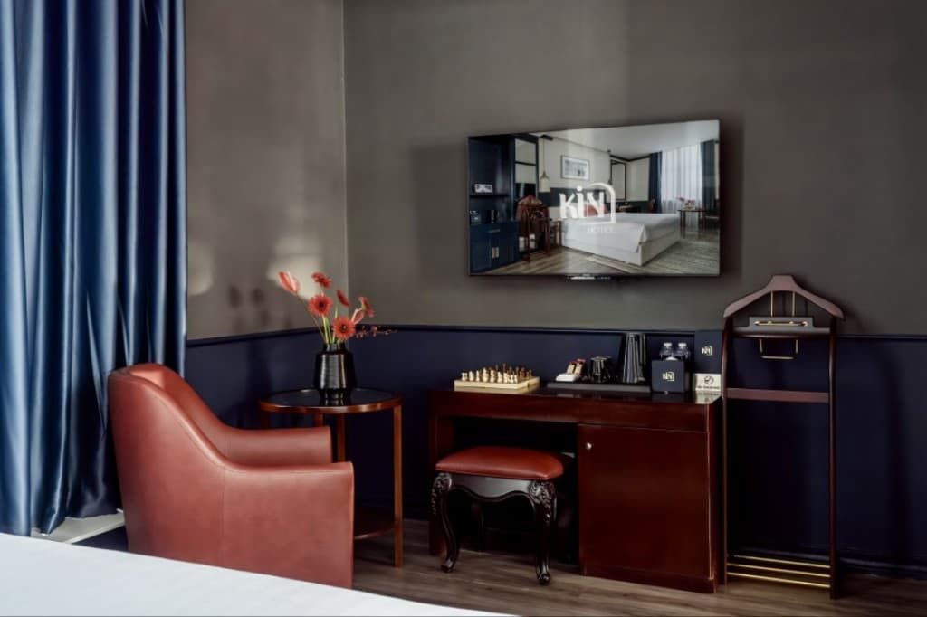 KiN Hotel guest room